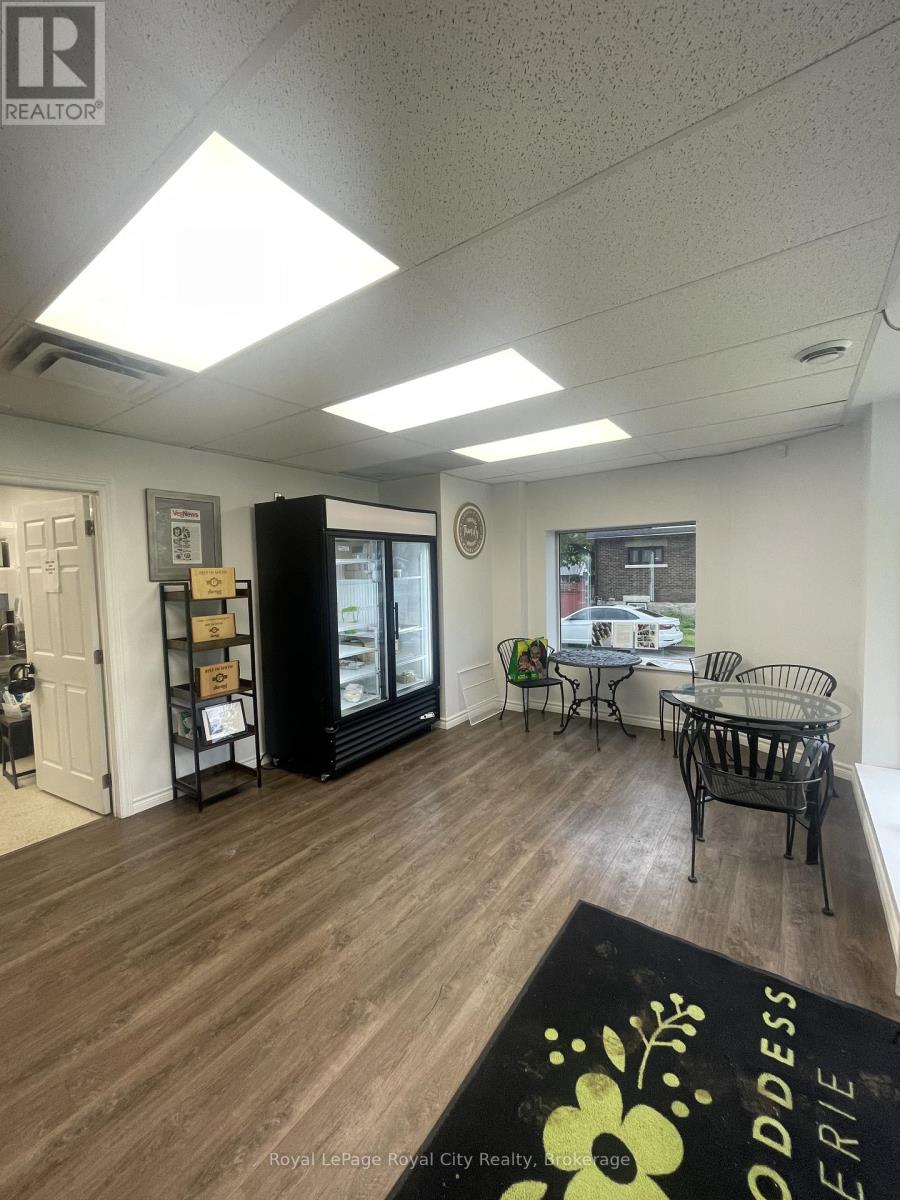 563 Woolwich Street, Guelph (Downtown), Ontario  N1H 3Y4 - Photo 17 - X12781566