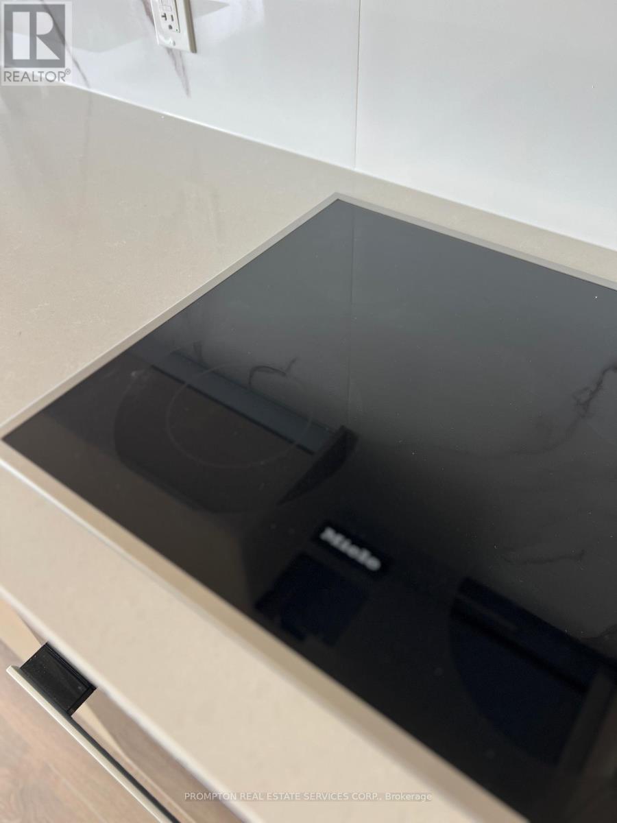 4312 - 3 Concord Cityplace Way, Toronto (Waterfront Communities), Ontario  M5V 0X4 - Photo 20 - C12710644