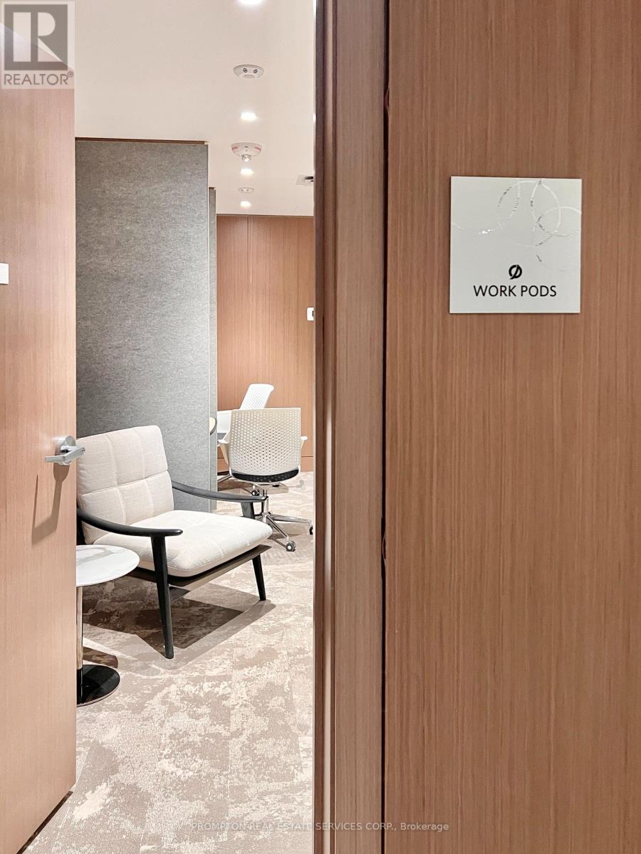 4312 - 3 Concord Cityplace Way, Toronto (Waterfront Communities), Ontario  M5V 0X4 - Photo 34 - C12710644