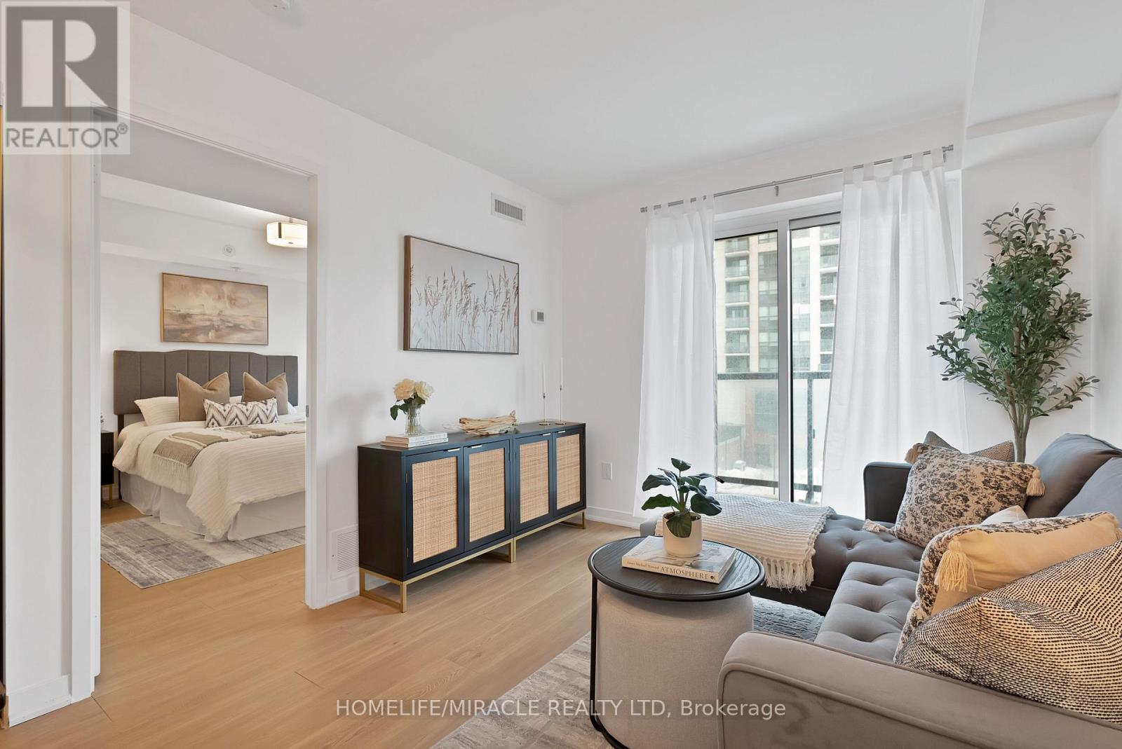 401 - 1420 Dupont Street, Toronto, Ontario  M6H 0C2 - Photo 11 - W12781452