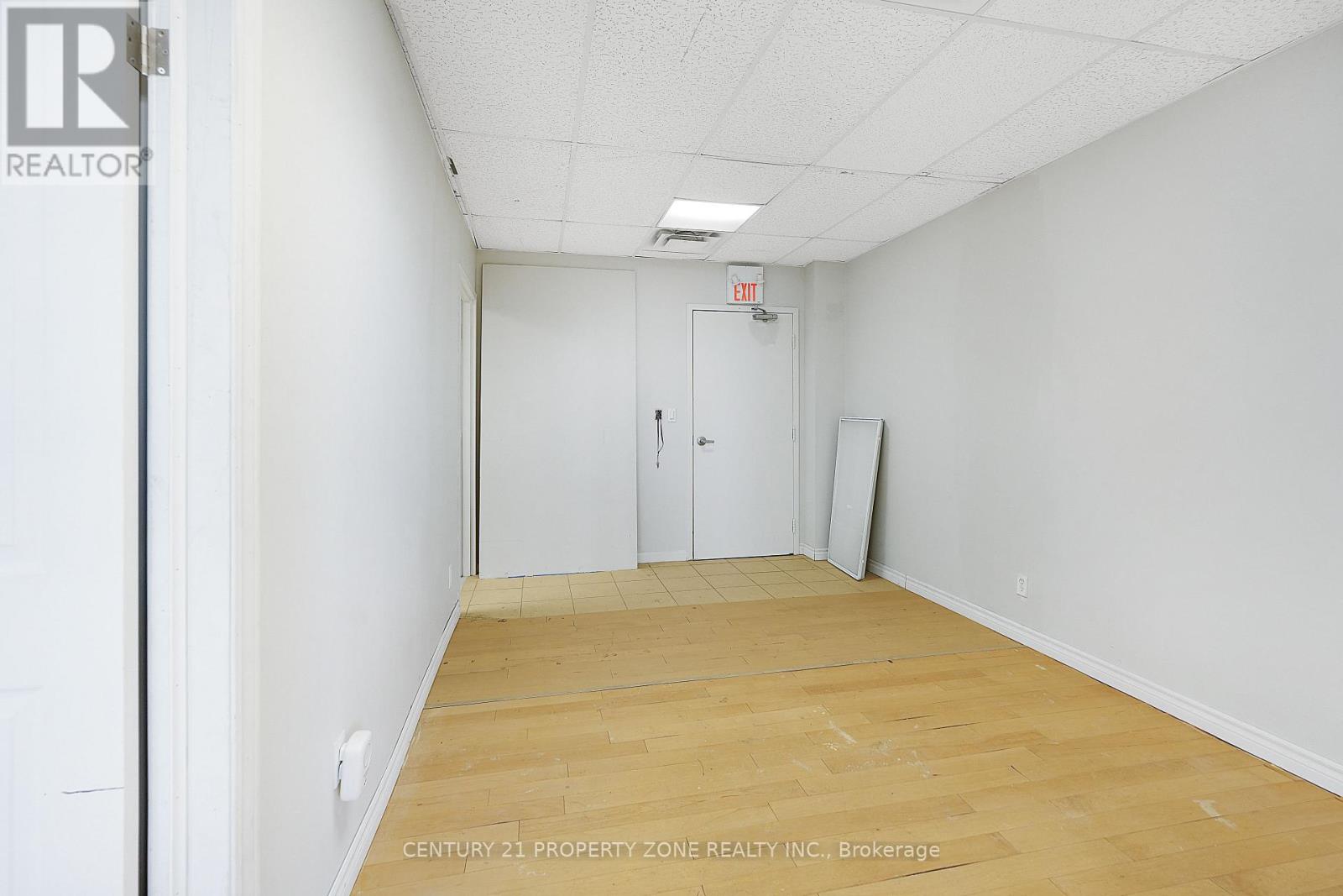 210 - 10095 Bramalea Road S, Brampton (Sandringham-Wellington), Ontario  L6R 0K1 - Photo 9 - W12781466