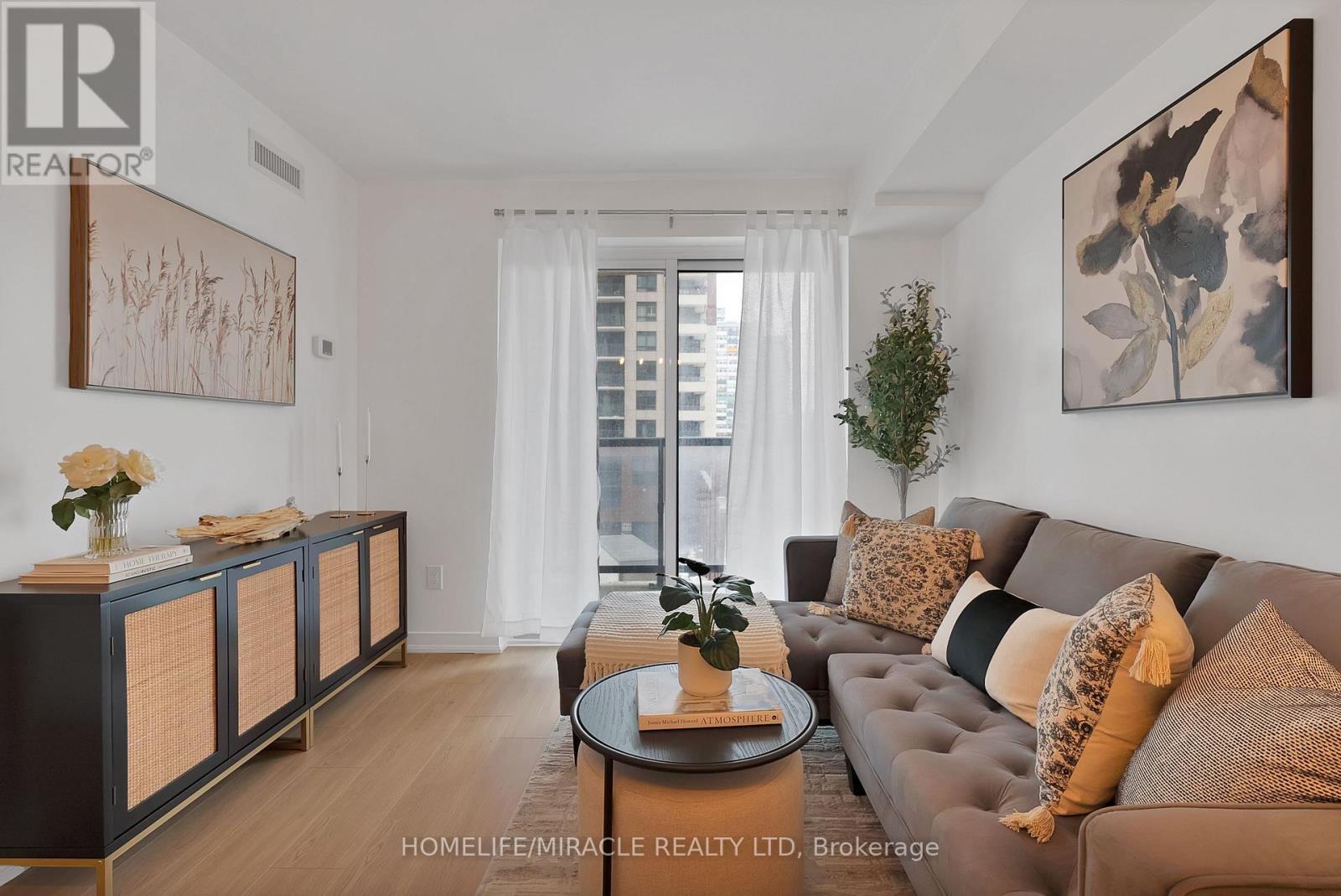 401 - 1420 Dupont Street, Toronto, Ontario  M6H 0C2 - Photo 10 - W12781452