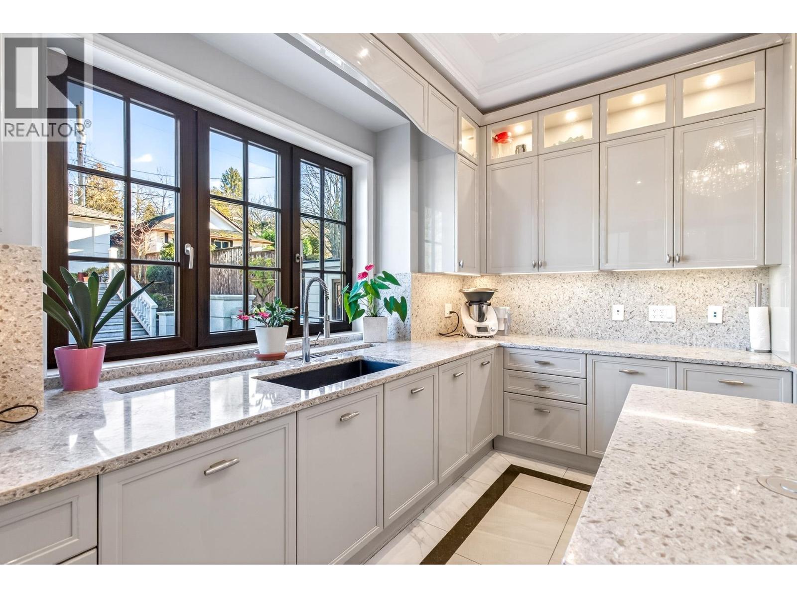 4908 Marguerite Street, Vancouver, British Columbia  V6M 3K1 - Photo 12 - R3089212