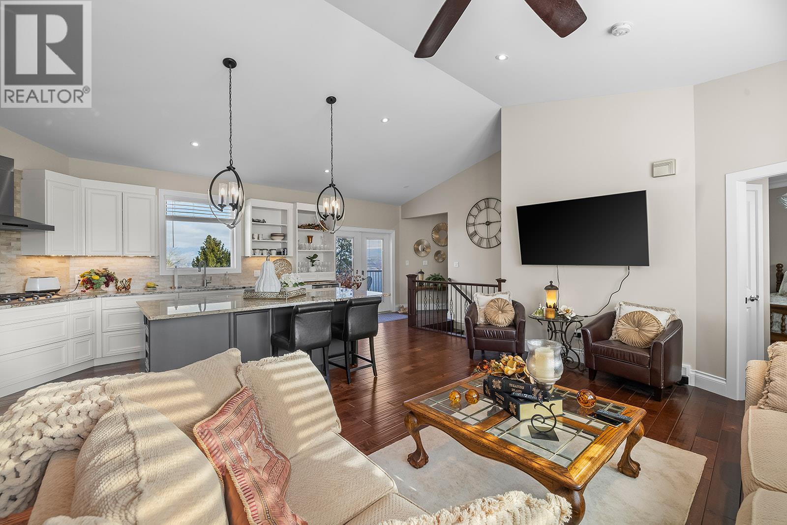 3025 Wales Road, West Kelowna, British Columbia  V1Z 2A7 - Photo 68 - 10375365