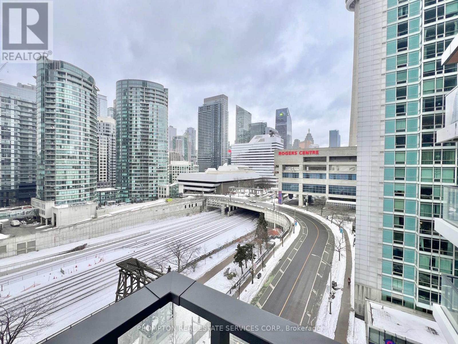 902 - 1 Concord Cityplace Way, Toronto, Ontario  M5V 0X3 - Photo 12 - C12781552