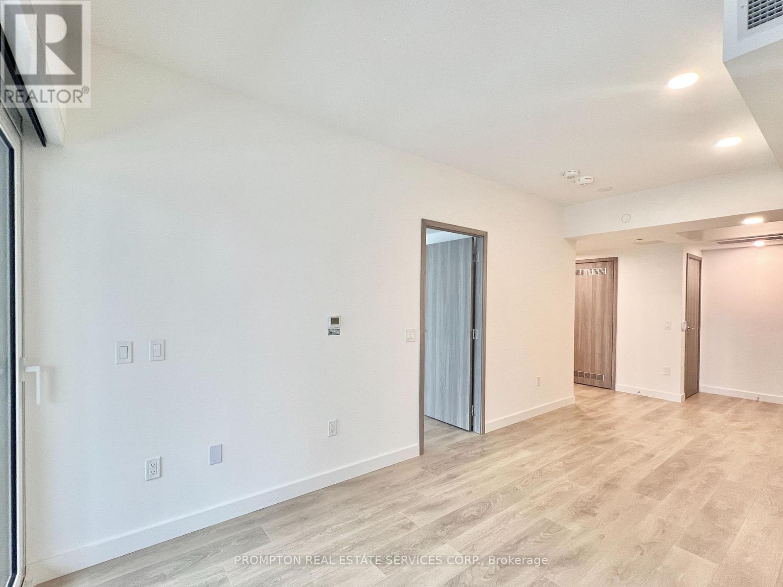 902 - 1 Concord Cityplace Way, Toronto, Ontario  M5V 0X3 - Photo 15 - C12781552