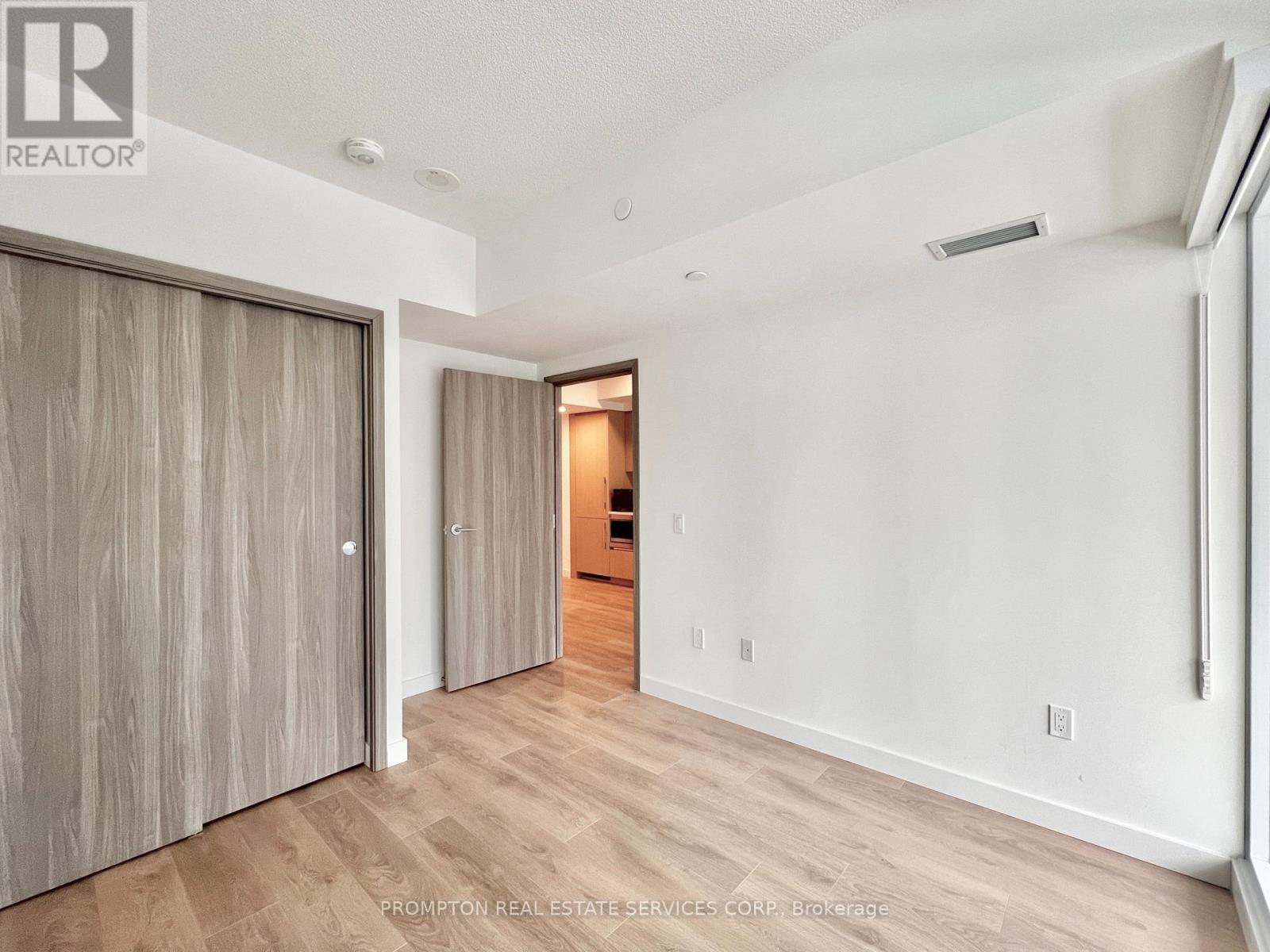 902 - 1 Concord Cityplace Way, Toronto, Ontario  M5V 0X3 - Photo 19 - C12781552