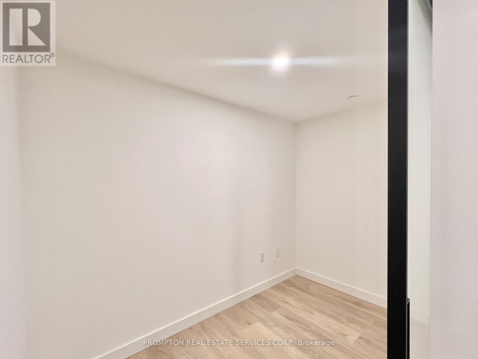 902 - 1 Concord Cityplace Way, Toronto, Ontario  M5V 0X3 - Photo 28 - C12781552