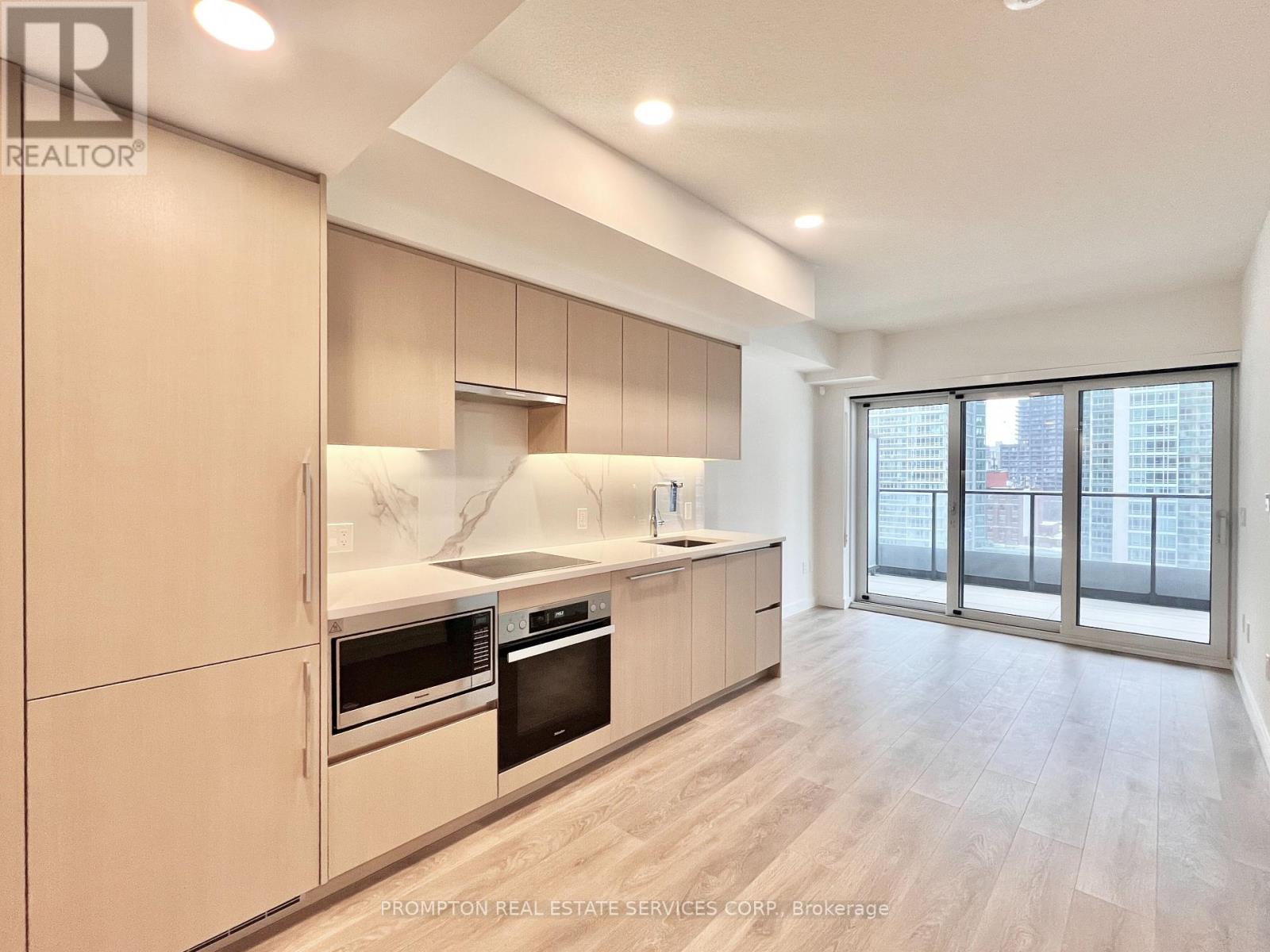 902 - 1 Concord Cityplace Way, Toronto, Ontario  M5V 0X3 - Photo 4 - C12781552