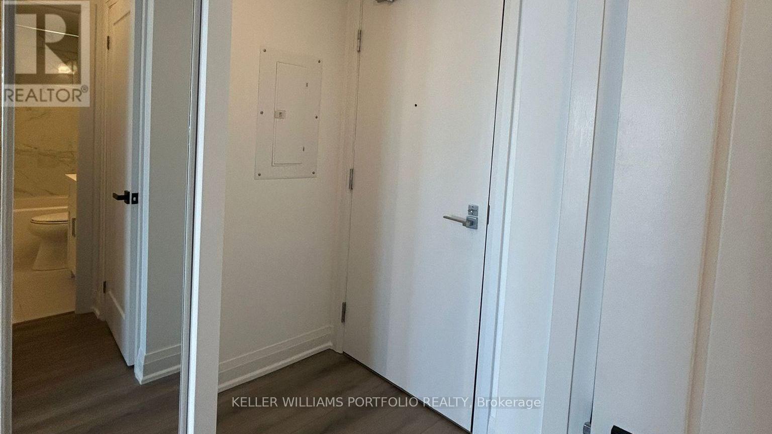 4501 - 251 Jarvis Street, Toronto, Ontario  M5B 0C3 - Photo 9 - C12771320