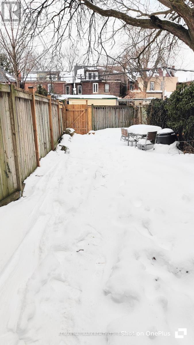 58 Pape Avenue, Toronto, Ontario  M4M 2V6 - Photo 18 - E12778368