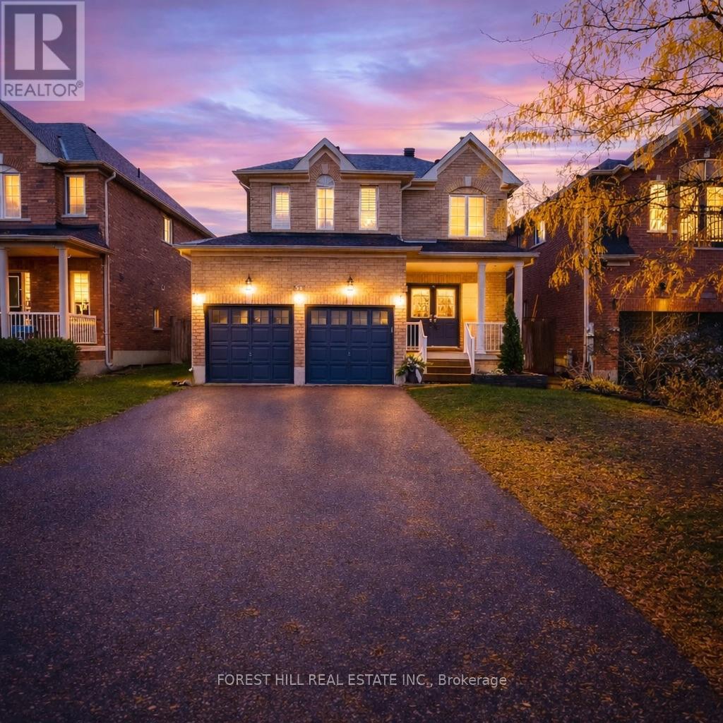 31 CONNAUGHT LANE, Barrie, Ontario