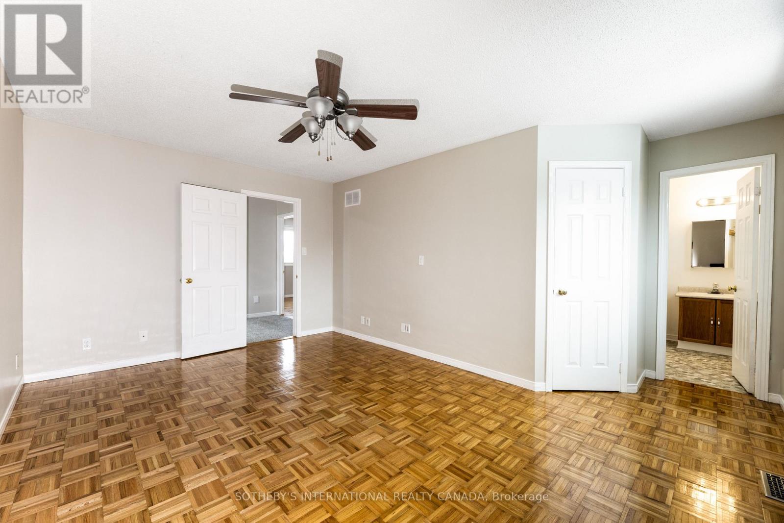 36 Ailsa Drive, Georgina, Ontario  L4P 3N5 - Photo 18 - N12758238