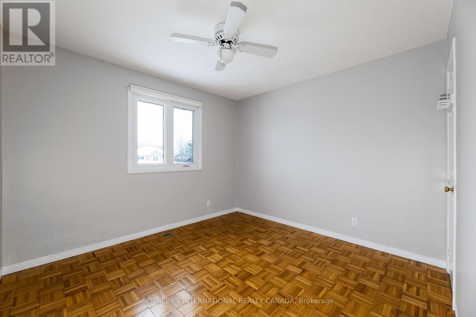 36 Ailsa Drive, Georgina, Ontario  L4P 3N5 - Photo 22 - N12758238