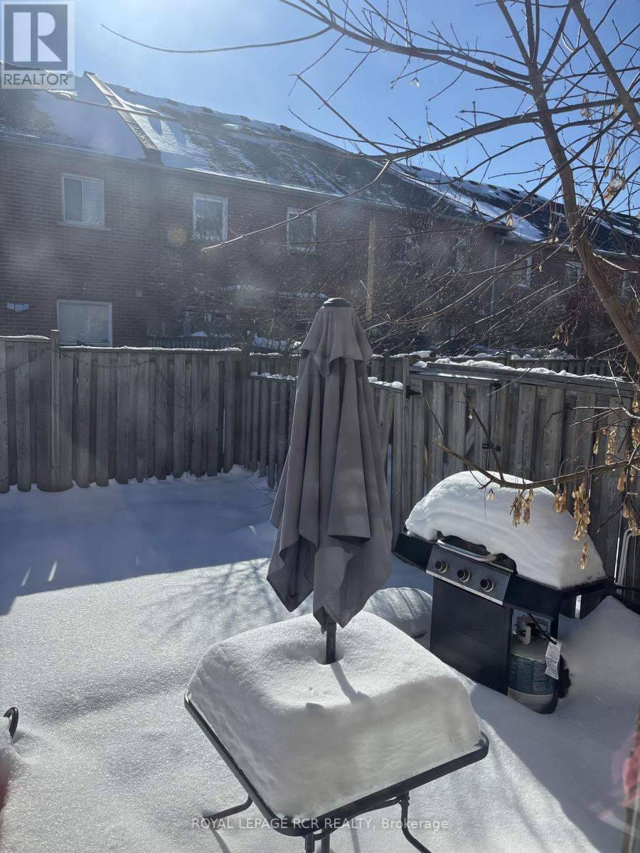 39 Tania Crescent, Vaughan (Maple), Ontario  L6A 2M8 - Photo 28 - N12780388