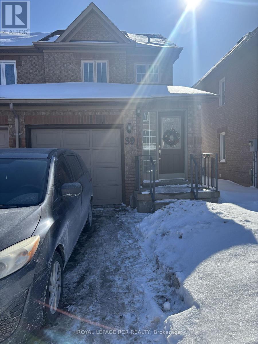 39 Tania Crescent, Vaughan, Ontario  L6A 2M8 - Photo 1 - N12780388