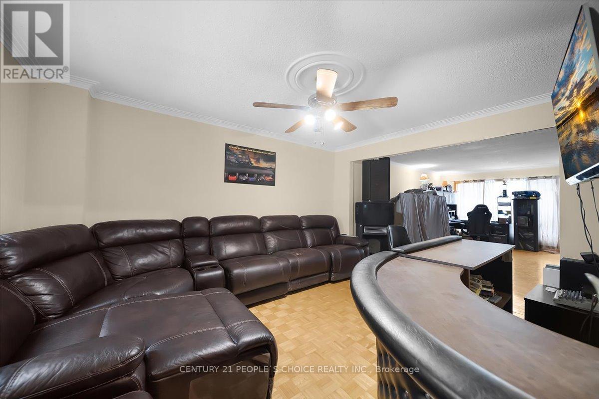 3431 Dorcas Street, Mississauga, Ontario  L4T 1M9 - Photo 10 - W12781576