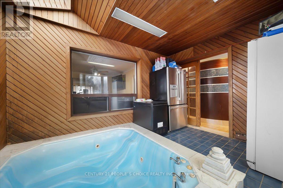 3431 Dorcas Street, Mississauga, Ontario  L4T 1M9 - Photo 22 - W12781576