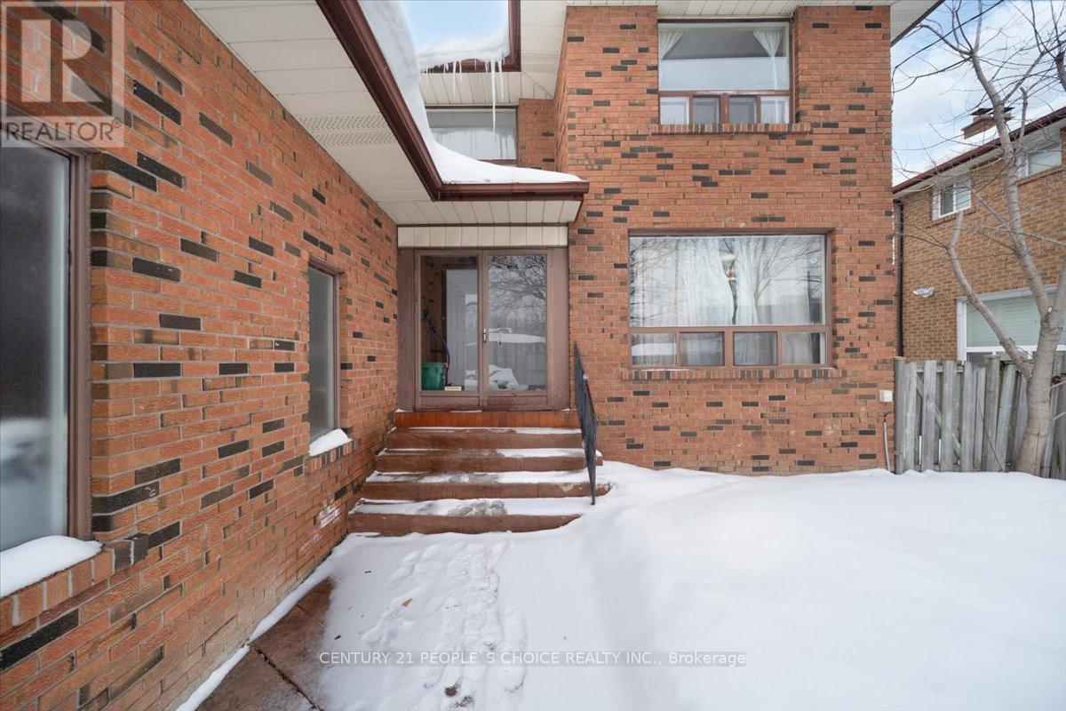 3431 Dorcas Street, Mississauga, Ontario  L4T 1M9 - Photo 3 - W12781576