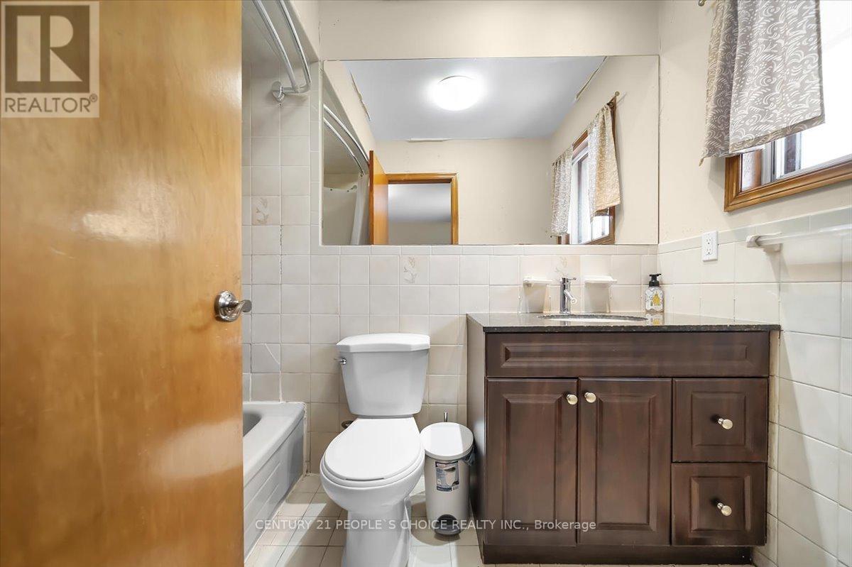 3431 Dorcas Street, Mississauga, Ontario  L4T 1M9 - Photo 30 - W12781576