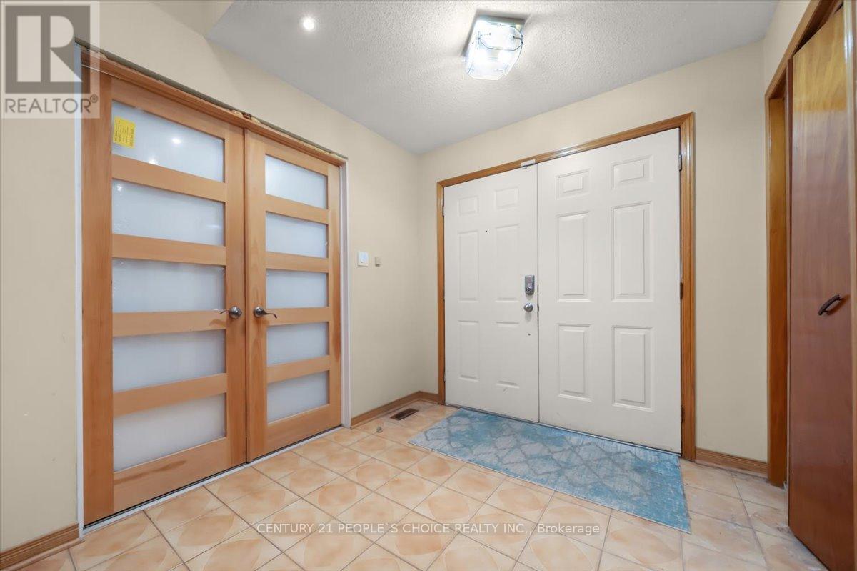 3431 Dorcas Street, Mississauga, Ontario  L4T 1M9 - Photo 4 - W12781576