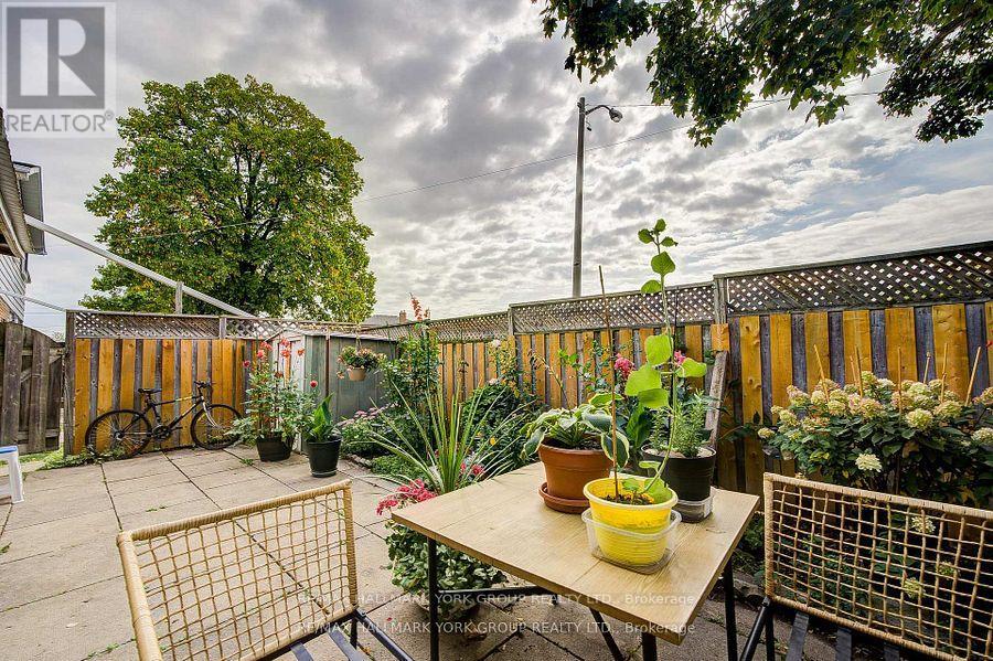 9 Bur Oak Way, Toronto, Ontario  M3L 2G3 - Photo 24 - W12781590