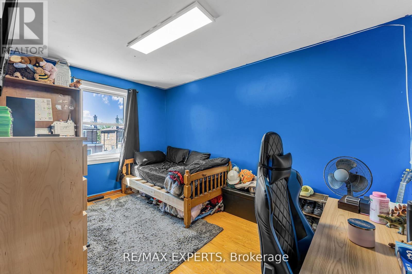 81 Hagar Avenue, Toronto, Ontario  M6N 3V3 - Photo 25 - W12781600