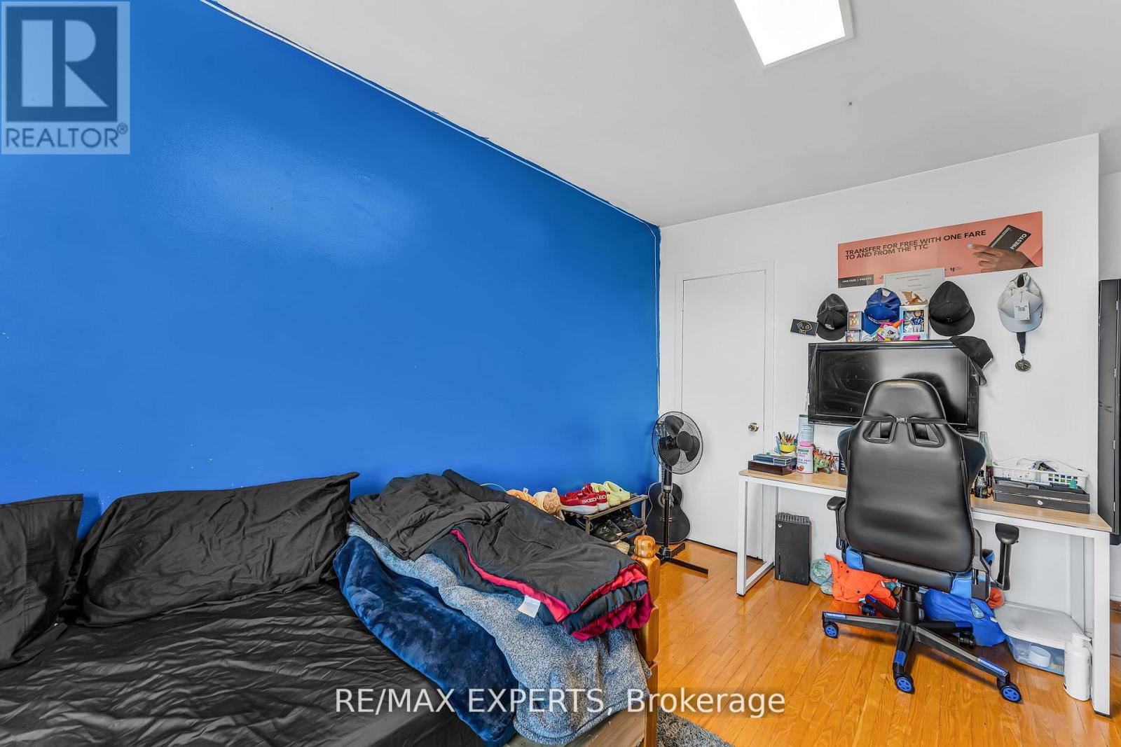 81 Hagar Avenue, Toronto, Ontario  M6N 3V3 - Photo 26 - W12781600