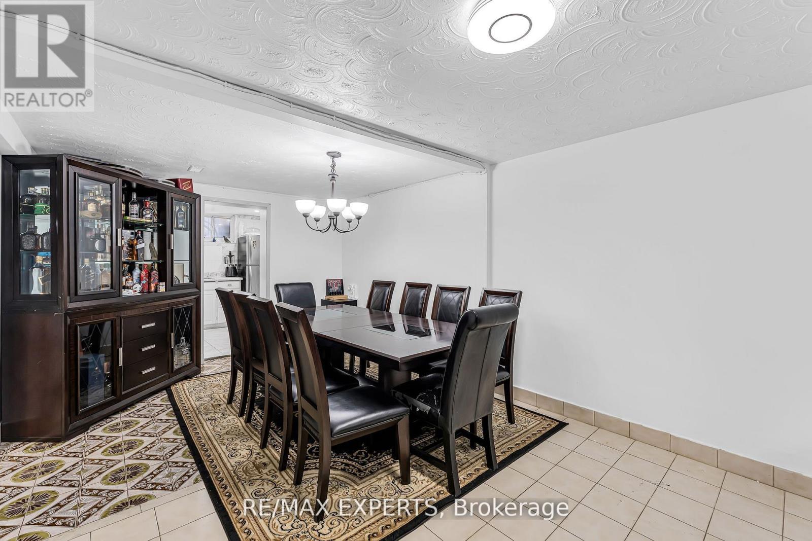 81 Hagar Avenue, Toronto, Ontario  M6N 3V3 - Photo 38 - W12781600