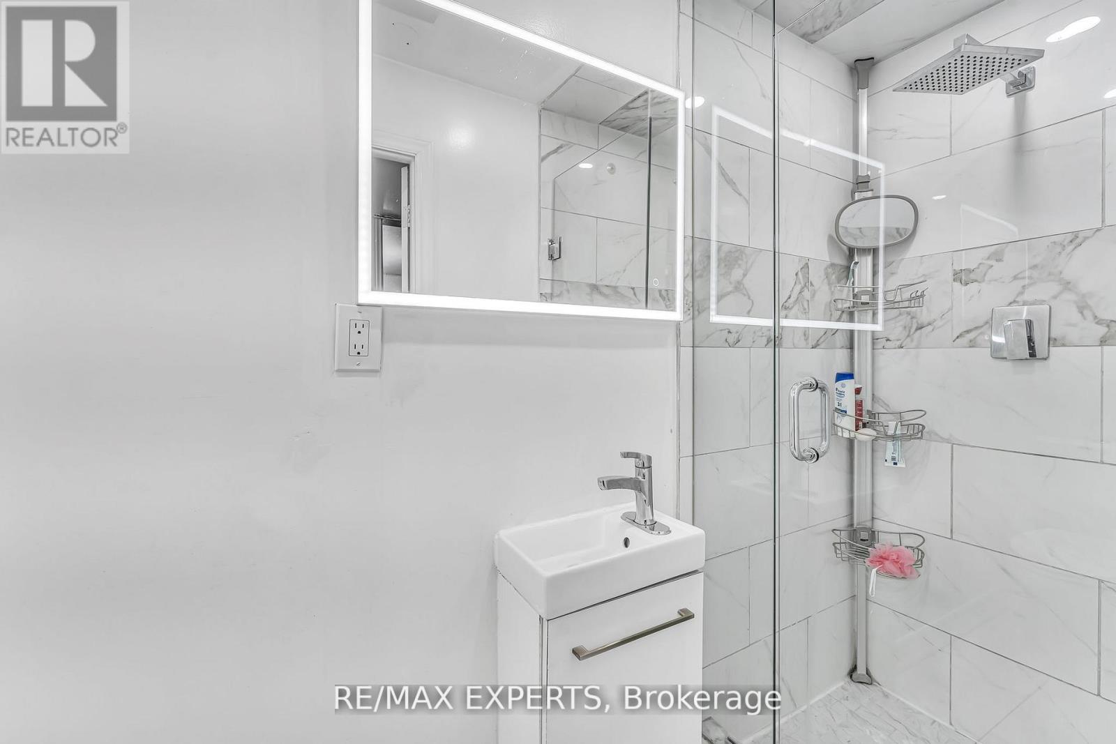 81 Hagar Avenue, Toronto, Ontario  M6N 3V3 - Photo 43 - W12781600