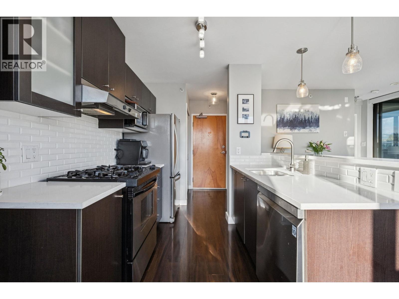 1001 124 W 1st Street, North Vancouver, British Columbia  V7M 3N3 - Photo 6 - R3089115