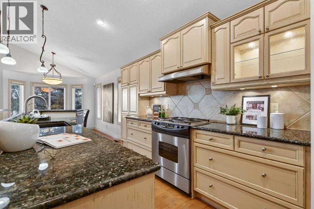 55 Billy Haynes Trail, Okotoks, Alberta  T1S 2N9 - Photo 9 - A2284883