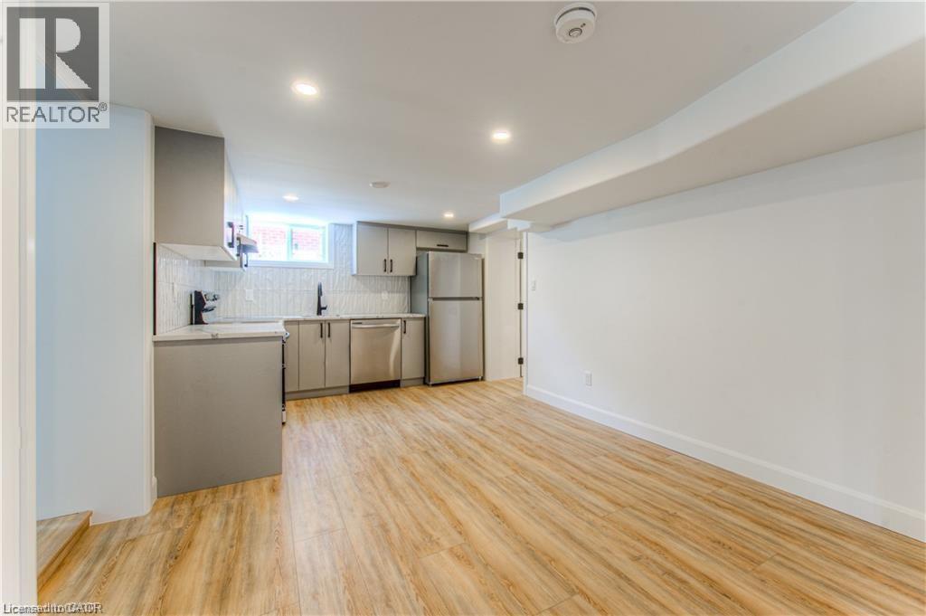 320 Highland Road E, Kitchener, Ontario  N2M 3W4 - Photo 5 - 40804646