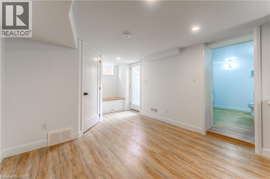 320 Highland Road E, Kitchener, Ontario  N2M 3W4 - Photo 7 - 40804646