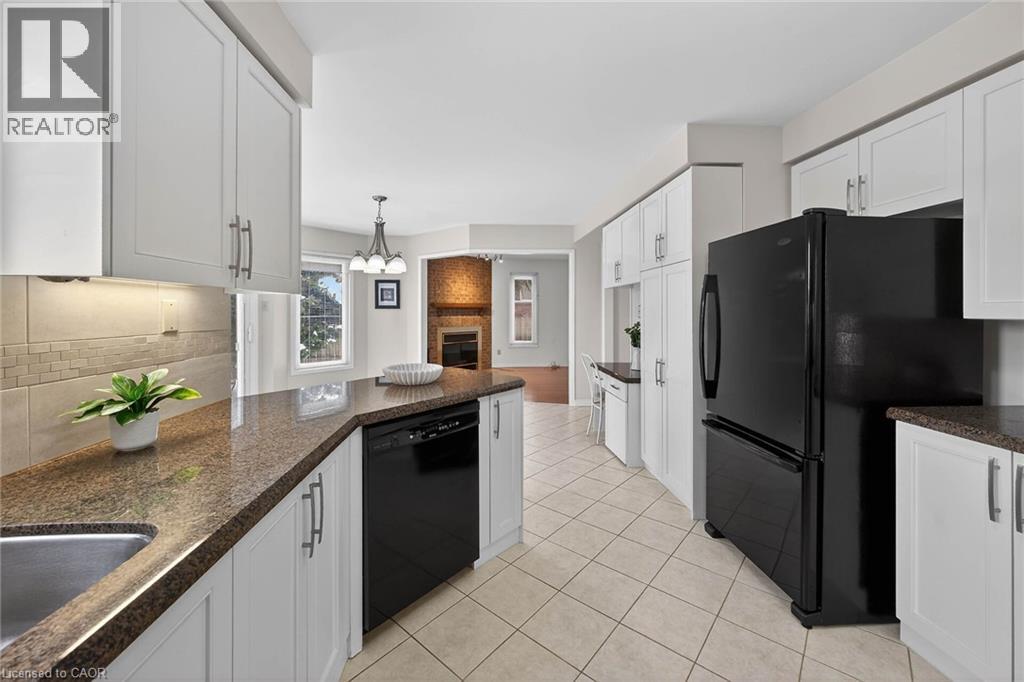 134 Huntingwood Avenue, Dundas, Ontario  L9H 6X7 - Photo 11 - 40803831