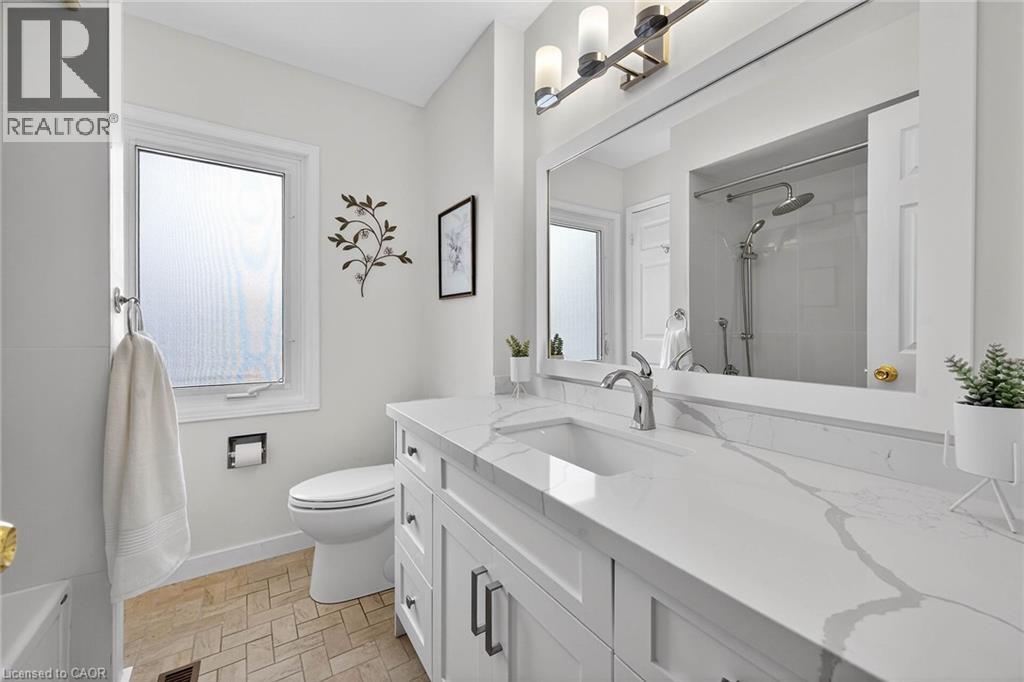 134 Huntingwood Avenue, Dundas, Ontario  L9H 6X7 - Photo 32 - 40803831