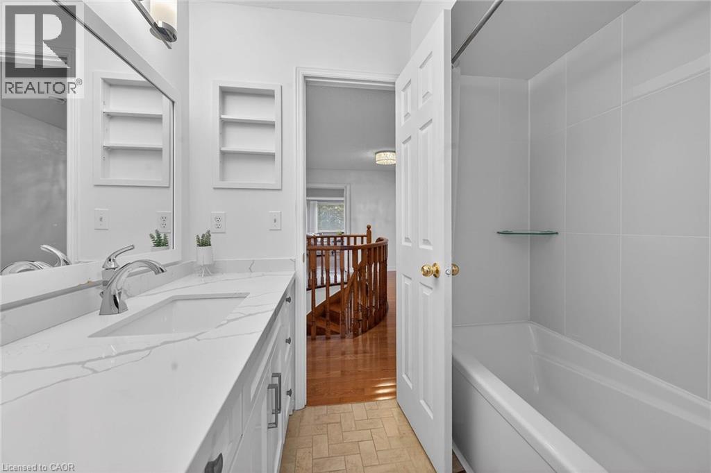 134 Huntingwood Avenue, Dundas, Ontario  L9H 6X7 - Photo 33 - 40803831