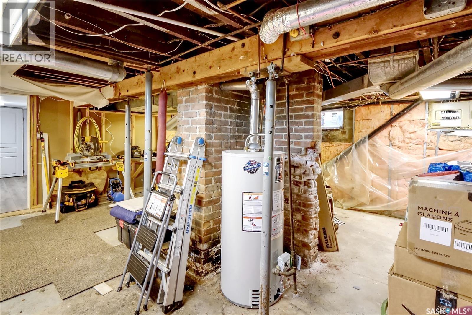 1135 2nd Avenue Nw, Moose Jaw, Saskatchewan  S6H 3R4 - Photo 30 - SK028185