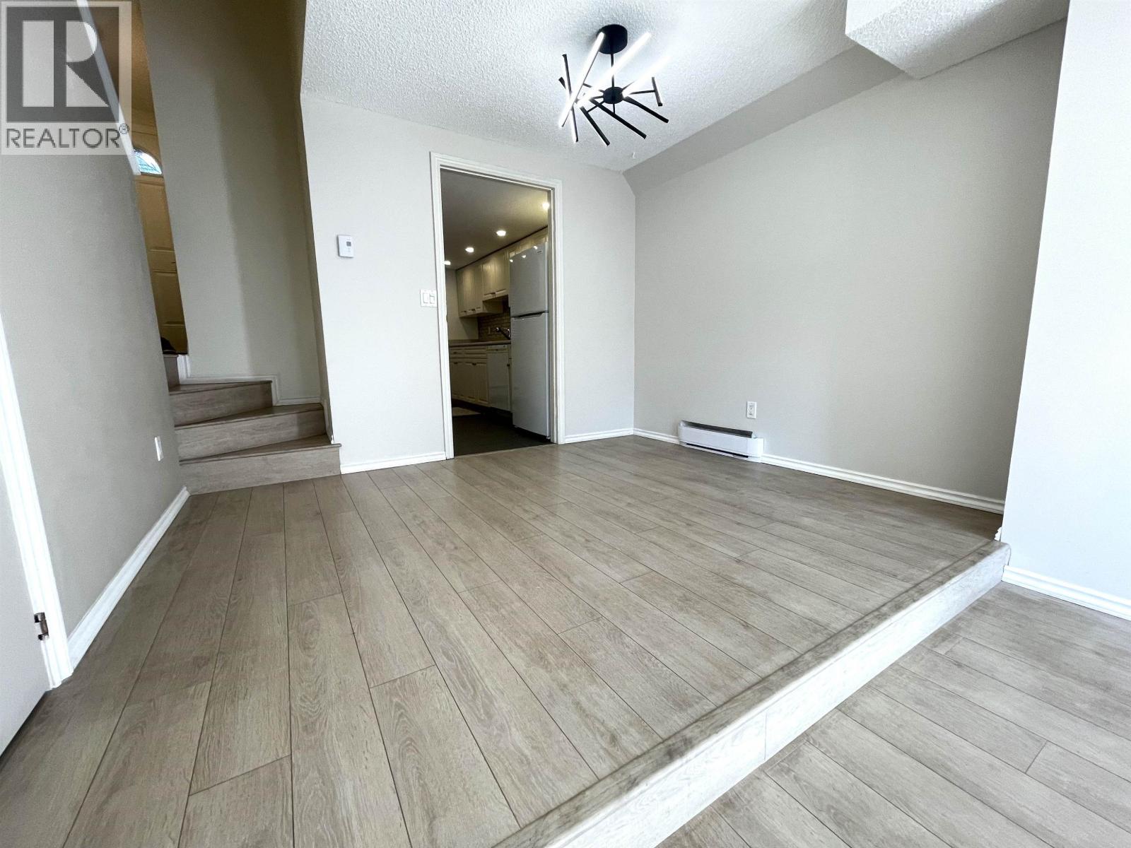 8132 Laval Place, Vancouver, British Columbia  V5S 4B2 - Photo 5 - R3088937