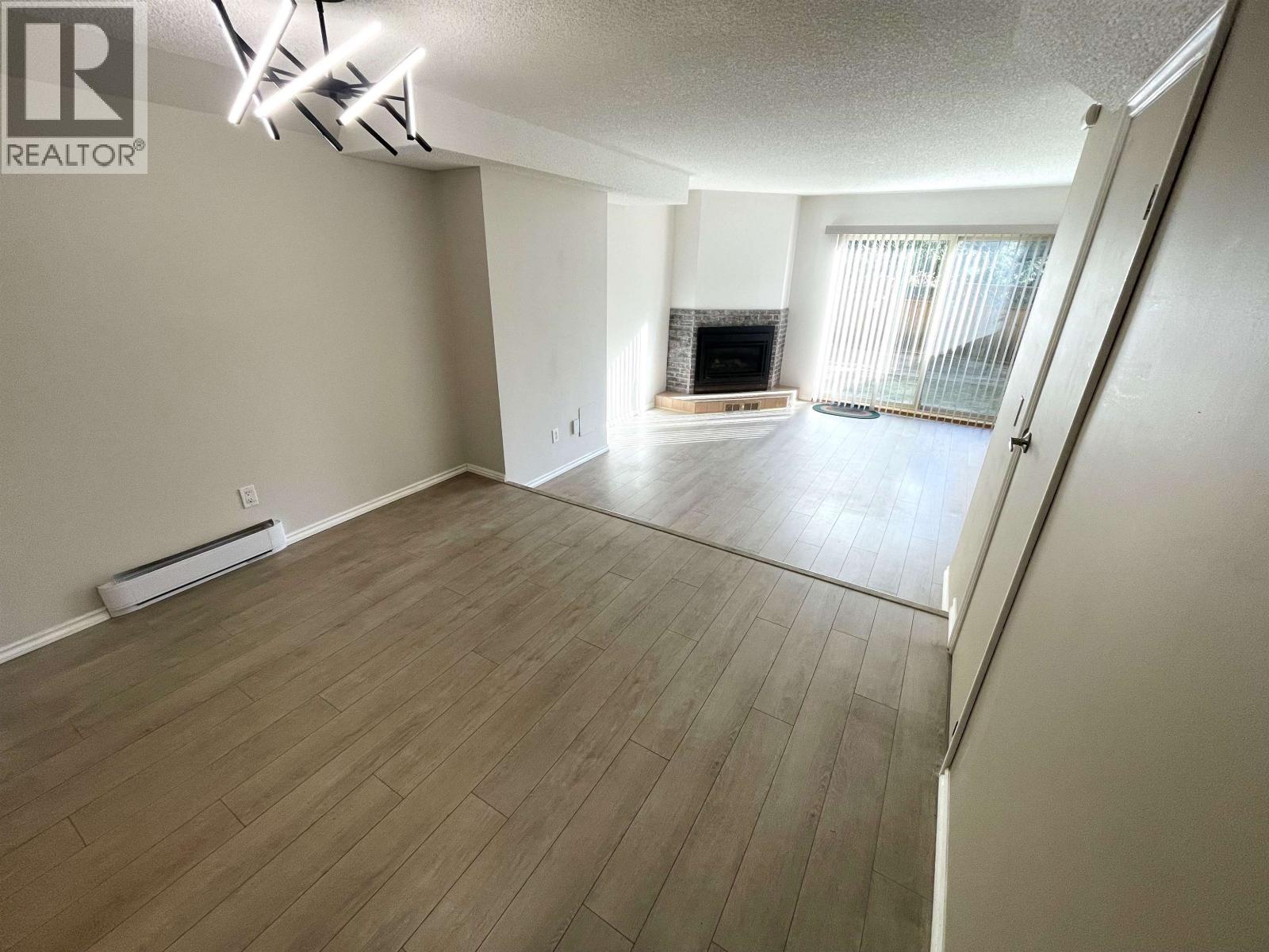 8132 Laval Place, Vancouver, British Columbia  V5S 4B2 - Photo 3 - R3088937