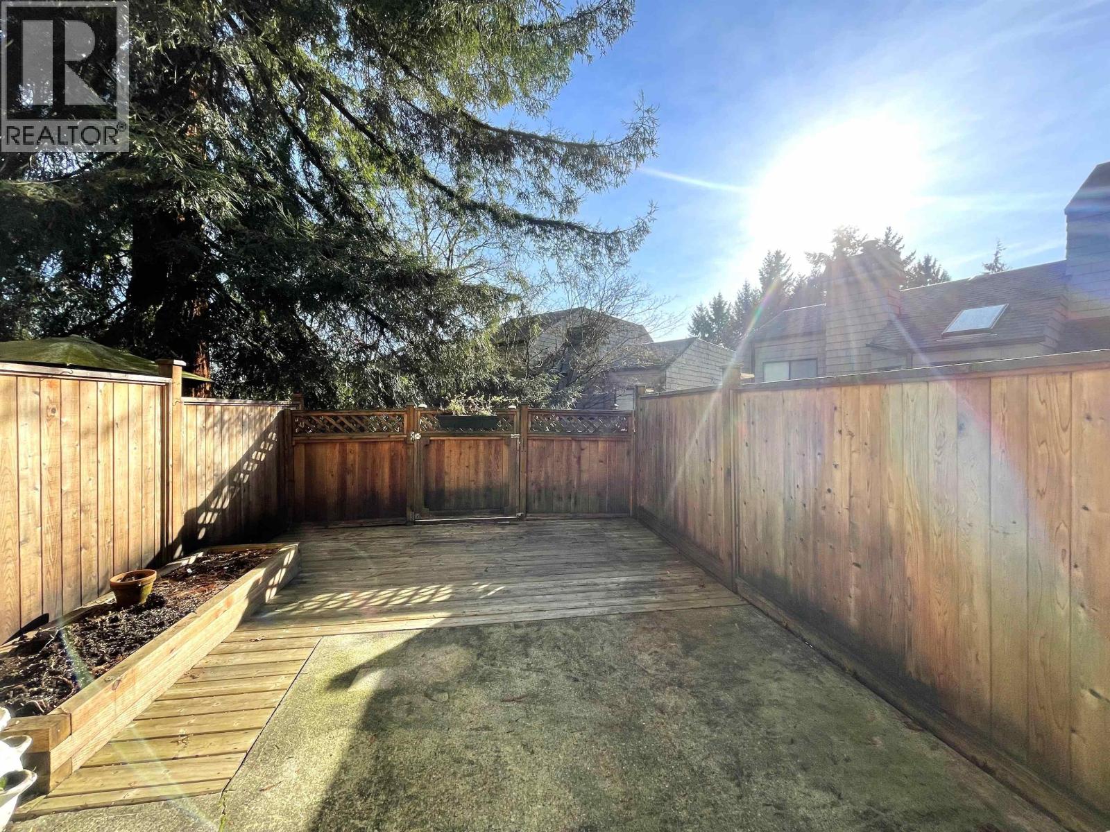 8132 Laval Place, Vancouver, British Columbia  V5S 4B2 - Photo 11 - R3088937