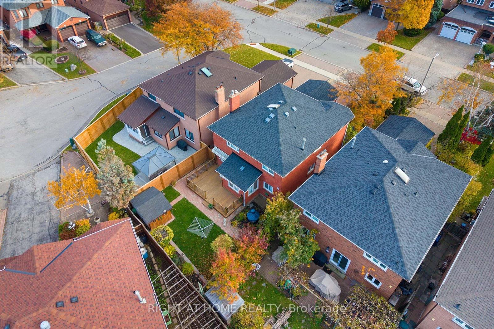 70 Bellona Street, Vaughan, Ontario  L4L 6R4 - Photo 49 - N12529364