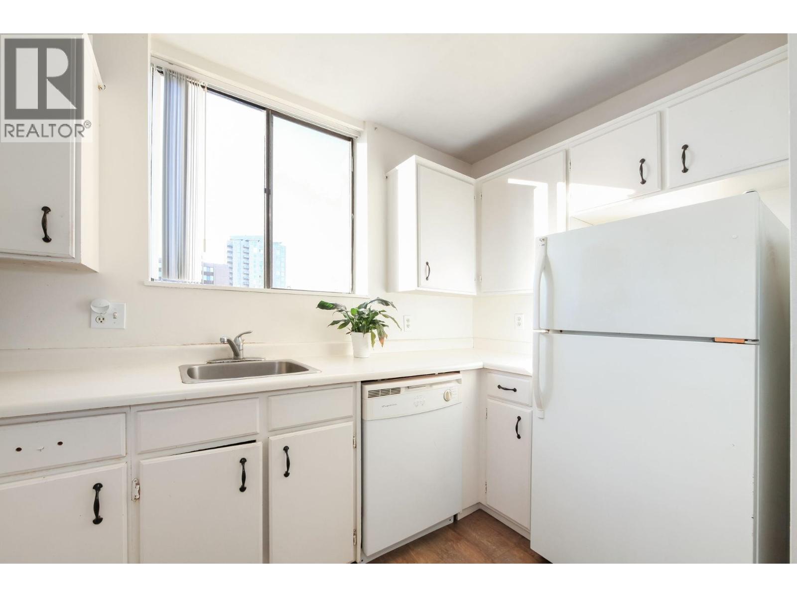 905 7171 Beresford Street, Burnaby, British Columbia  V5E 3Z8 - Photo 4 - R3089254