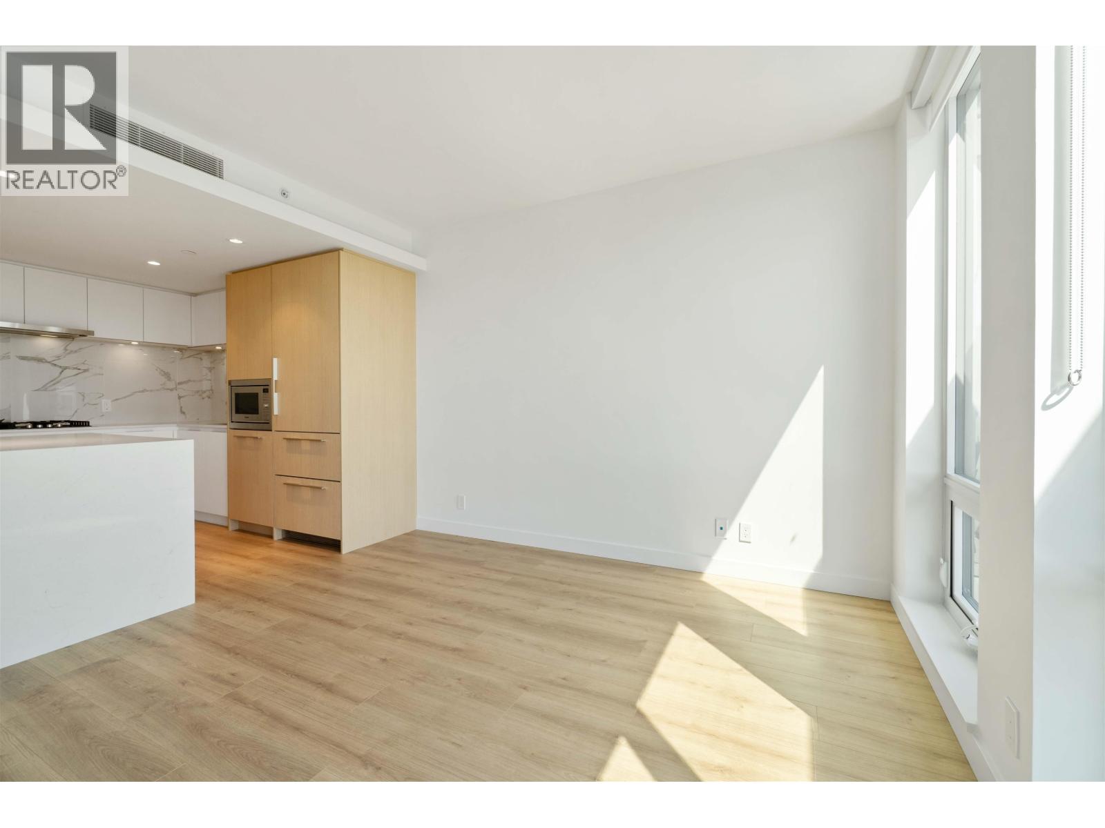 2304 1500 Fern Street, North Vancouver, British Columbia  V7J 0E6 - Photo 11 - R3089268