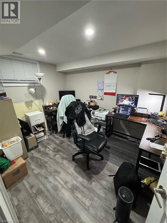 57 Chestnut Street, Kitchener, Ontario  N2H 1T7 - Photo 11 - 40804609