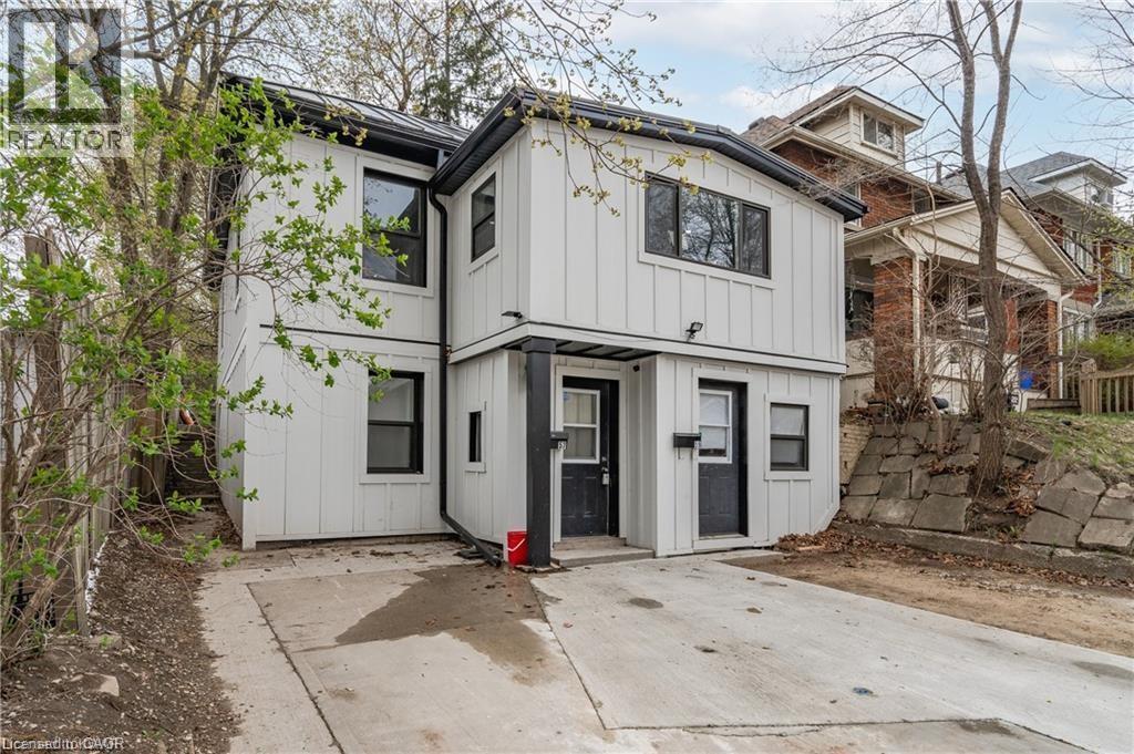 57 Chestnut Street, Kitchener, Ontario  N2H 1T7 - Photo 2 - 40804609