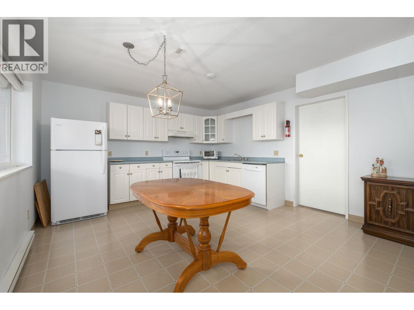 459 Cariboo Crescent, Coquitlam, British Columbia  V3C 4X6 - Photo 32 - R3089252