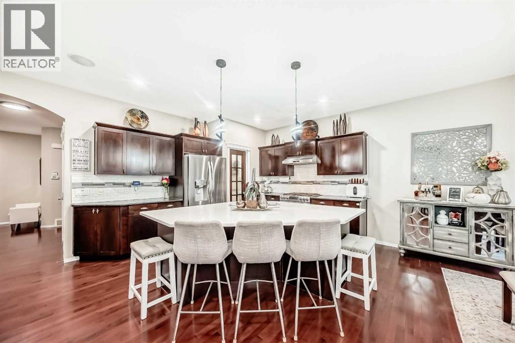 719 Panamount Boulevard Nw, Calgary, Alberta  T3K 0P7 - Photo 9 - A2279976