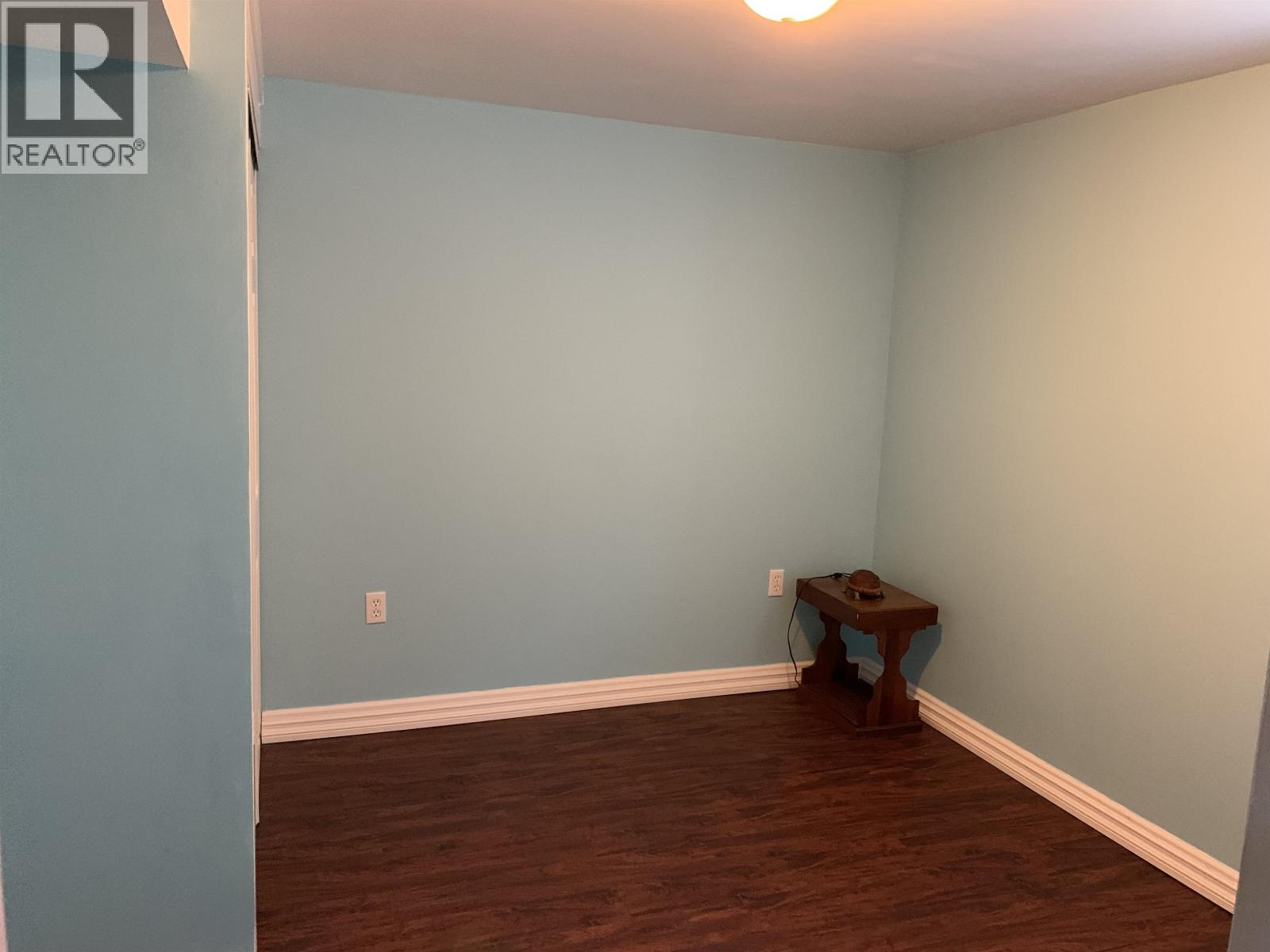 Listing Picture 21 of 24 : 8163 18TH AVENUE, Burnaby / 本拿比 - 魯藝地產 Yvonne Lu Group - MLS Medallion Club Member