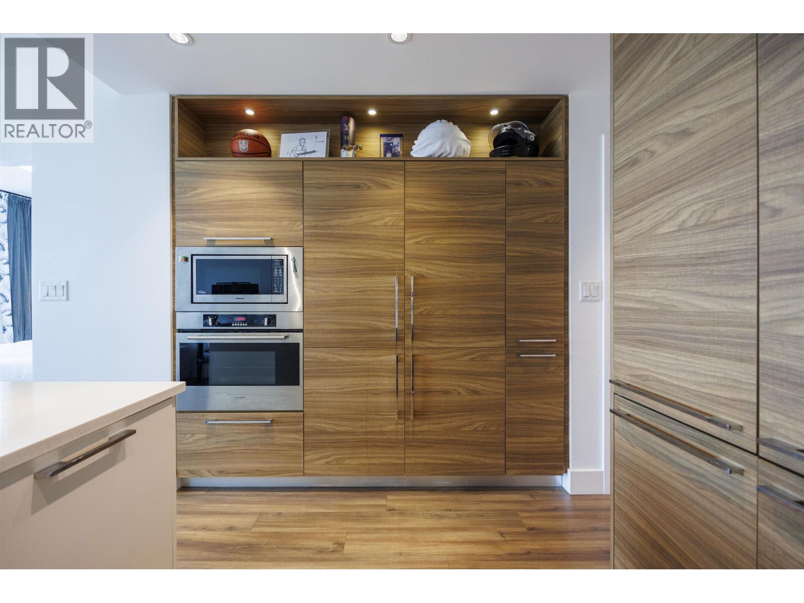 Listing Picture 10 of 30 : 2506 7303 NOBLE LANE, Burnaby / 本拿比 - 魯藝地產 Yvonne Lu Group - MLS Medallion Club Member